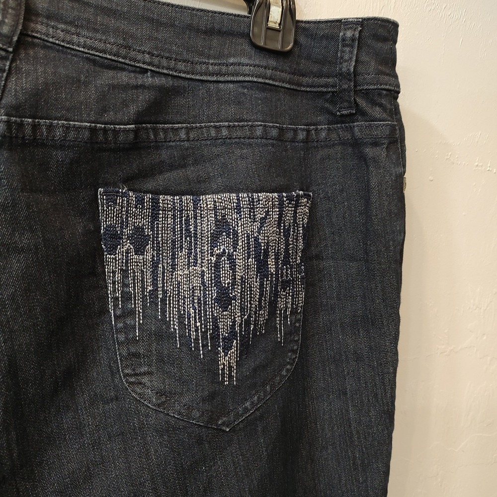 Chico's Denim Embroidered Wide Leg Jeans Size 2.5 US 14 High Waist Stretch - Picture 2 of 8